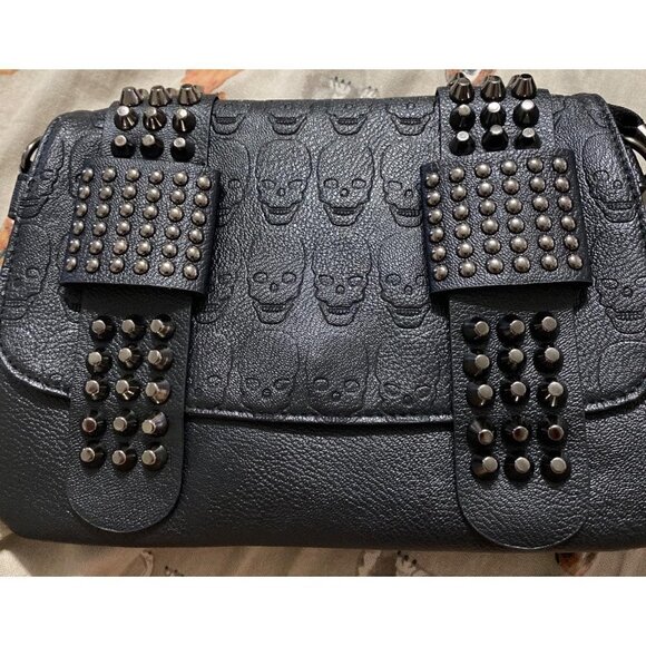 Black Leather Skull Crossbody Bag Chain Gothic Shoulder Biker Rocker Studded NWT - Picture 10 of 11